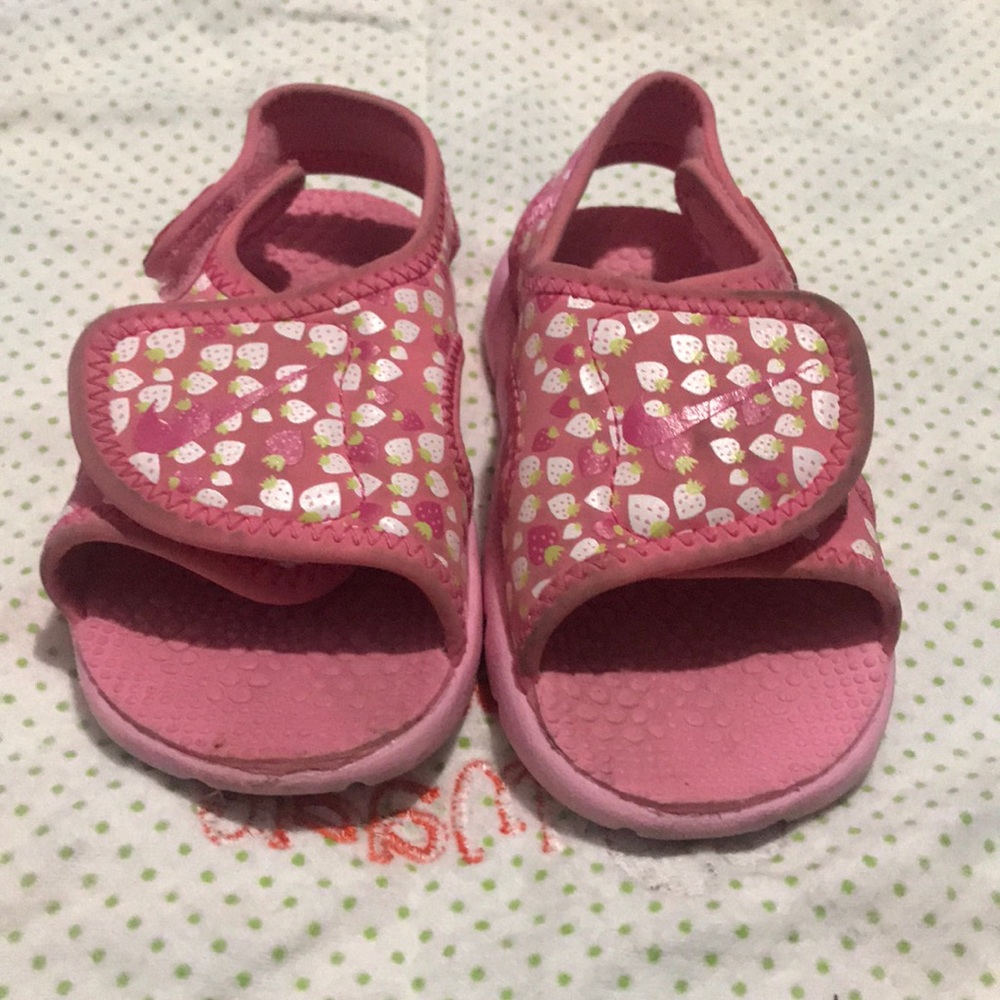 Kid’s sandal